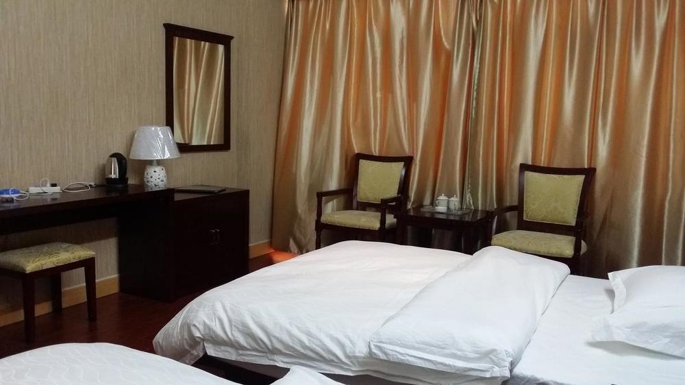Kunming Liheng Hotel מראה חיצוני תמונה